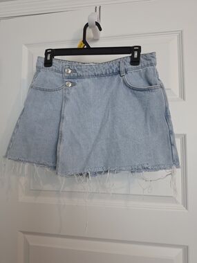 Zara Light Blue Denim Mini Skort with Frayed Hem